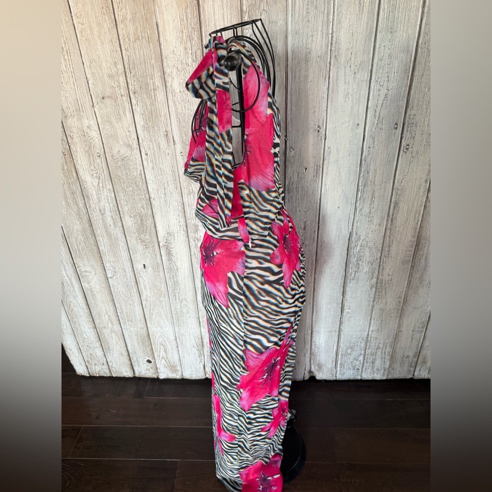Fashion Nova Vibrant Pink Floral Zebra 2 Piece Set - Picture 9 of 11